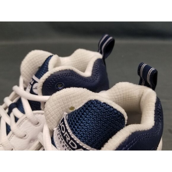 Nike Boys Jordan Jumpman Team II (GS) 2016 OG White Blue Size 5 DISPLAY MODEL! - Picture 5 of 12